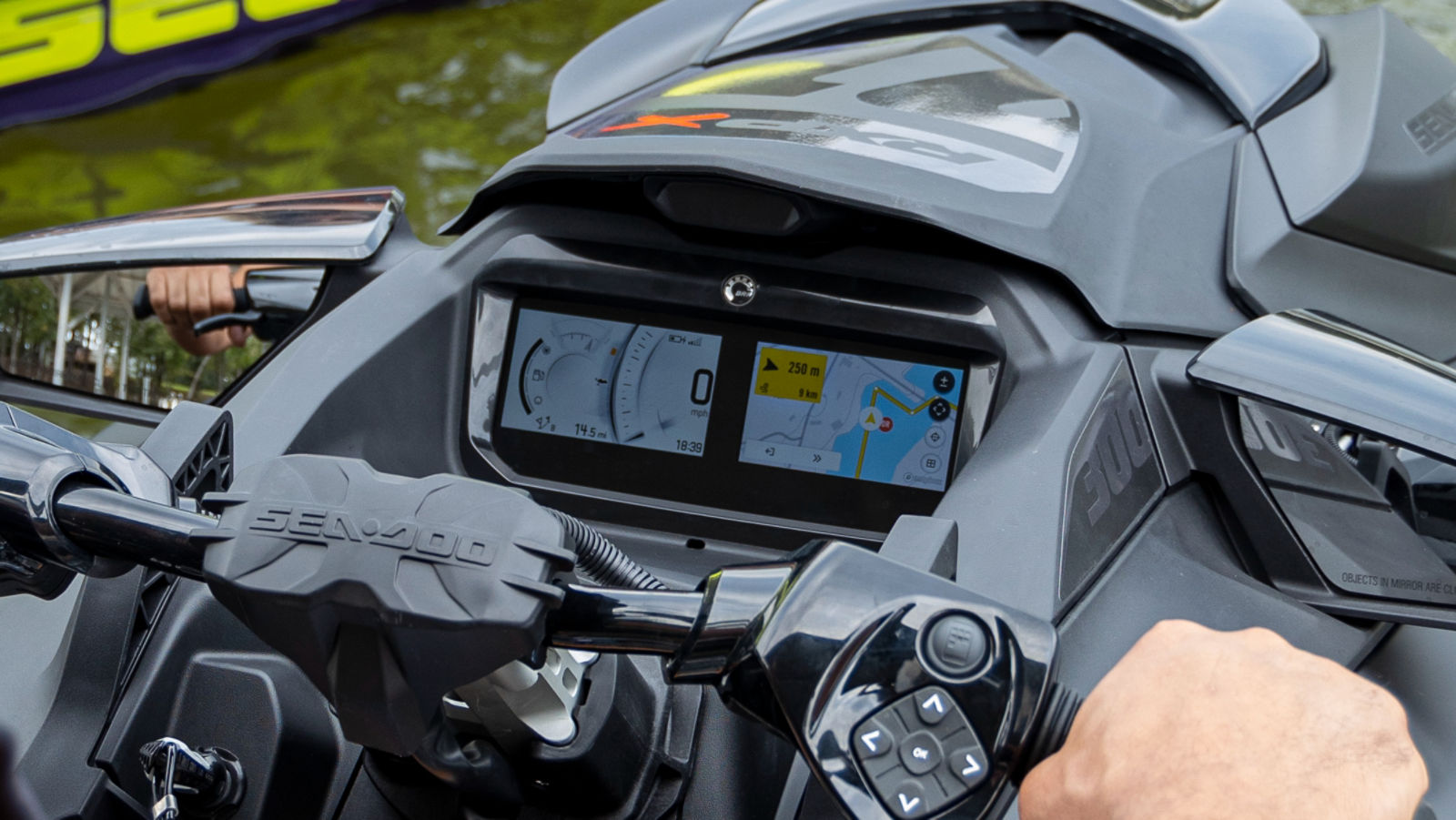 ディスプレイに表示されるBRP GO! アプリ