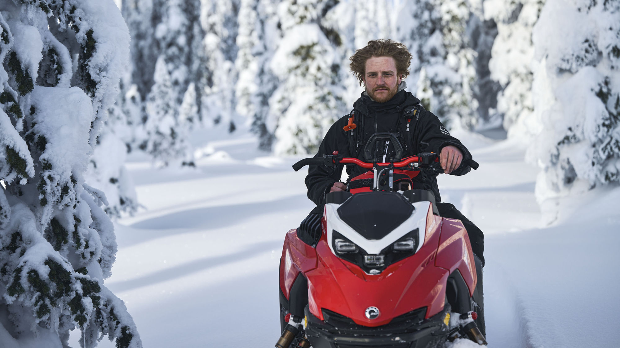 Meet Our Snowmobile Ambassadors Lynx 8741