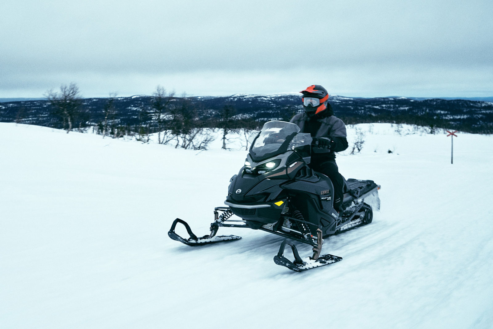 Lynx Adventure Limited 2025 snøscooterkjøring i løypenettet