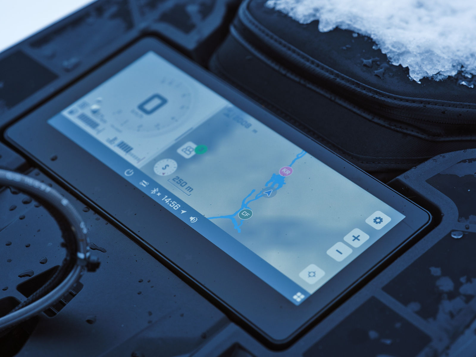 Navigationsfunktion på 10,25-pekskärmen på snöskotern 2024 Lynx Rave RE