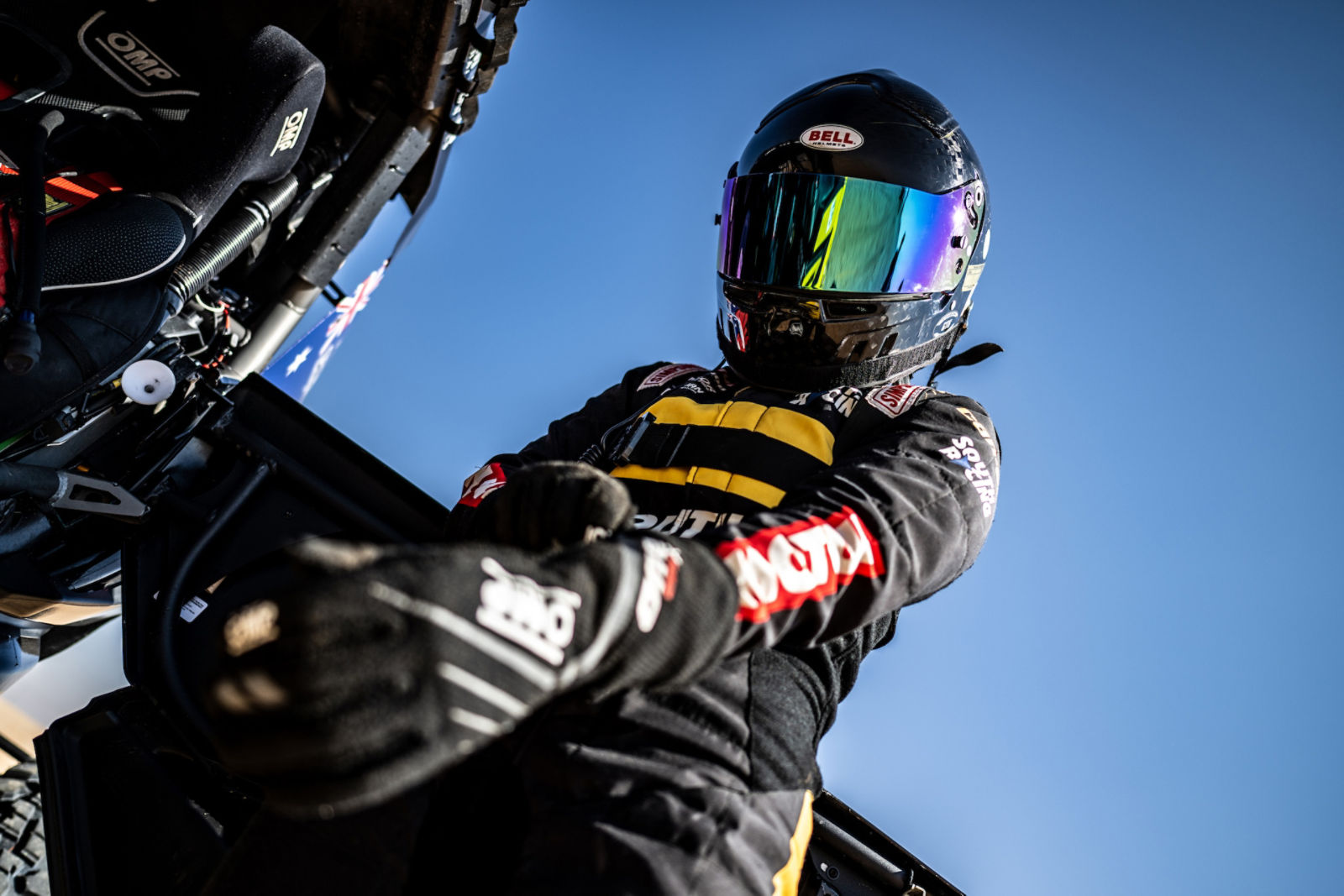 Molly Taylor in preparation of the Dakar race