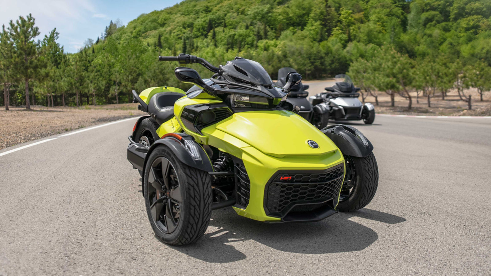 Front view of a Spyder F3-S