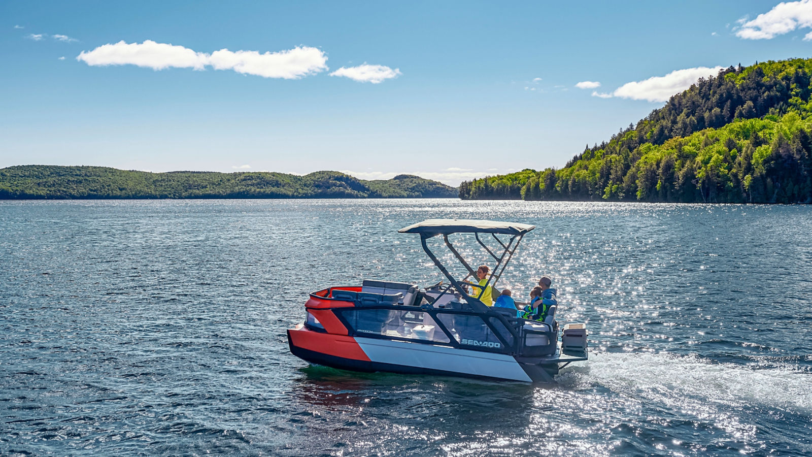 Group of friends on a SWITCH Pontoon