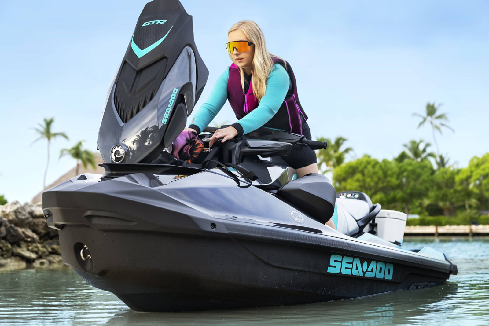 Discover Our 2024 Sea Doo Novelties   SEA PWC MY24 PERF GTR 230 EclipseBlack ReefBlue ACC Lifestyle 0018 RGB