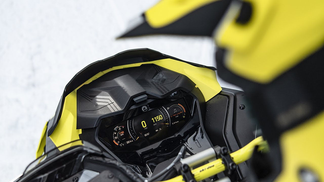 7,8” (198 mm) LCD-färginstrumentering