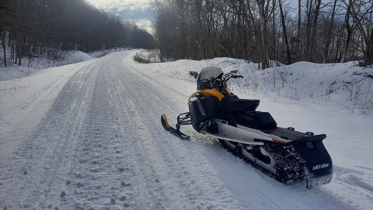 lopstick skidoo images