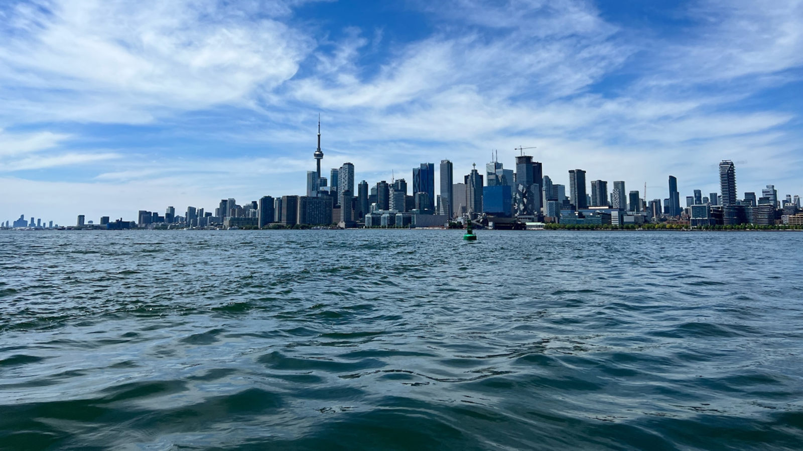 Vue de Toronto depuis le lac à bord d'un Sea-Doo