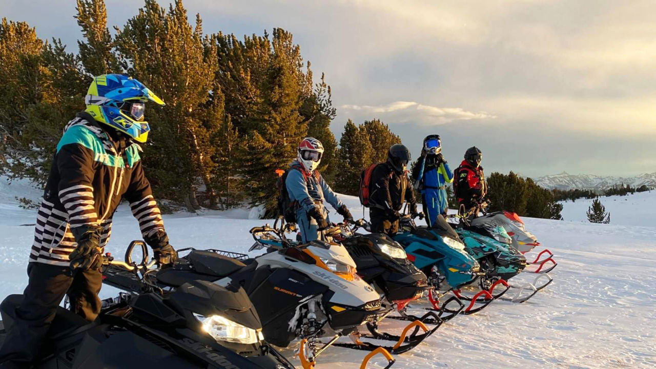 Vue hivernale des montagnes Beartooths