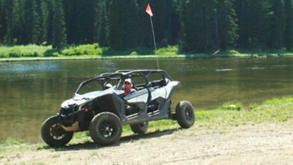 Maverick X3 lac et montagne